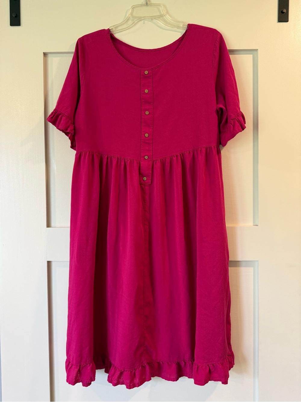 Women’s Fuchsia Ruffle Hem Button-Front Dress